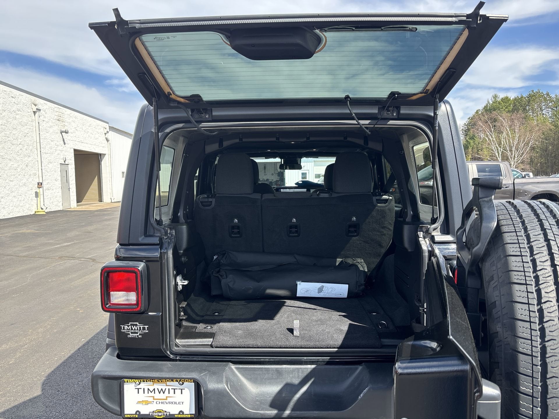 2025 Jeep Wrangler 4-Door Summit 4x4