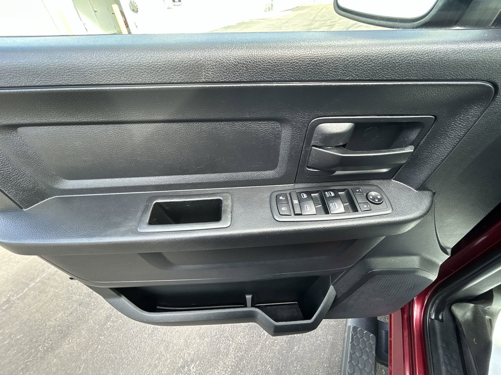 2017 RAM 1500 Express Quad Cab 4x4 6'4" Box