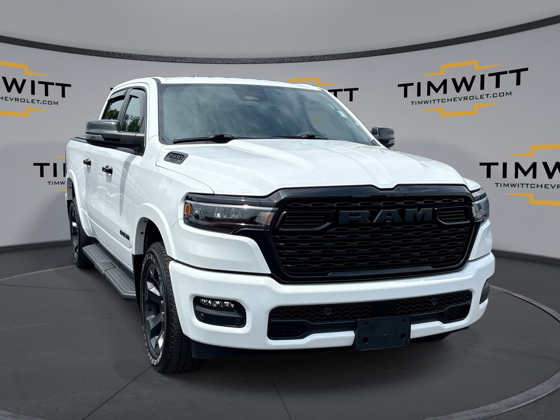 2025 RAM 1500 Big Horn Crew Cab 4x4 5'7" Box