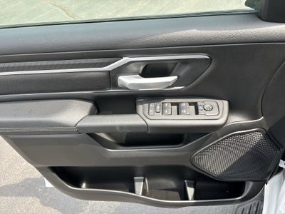 2025 RAM 1500 Big Horn Crew Cab 4x4 5'7" Box