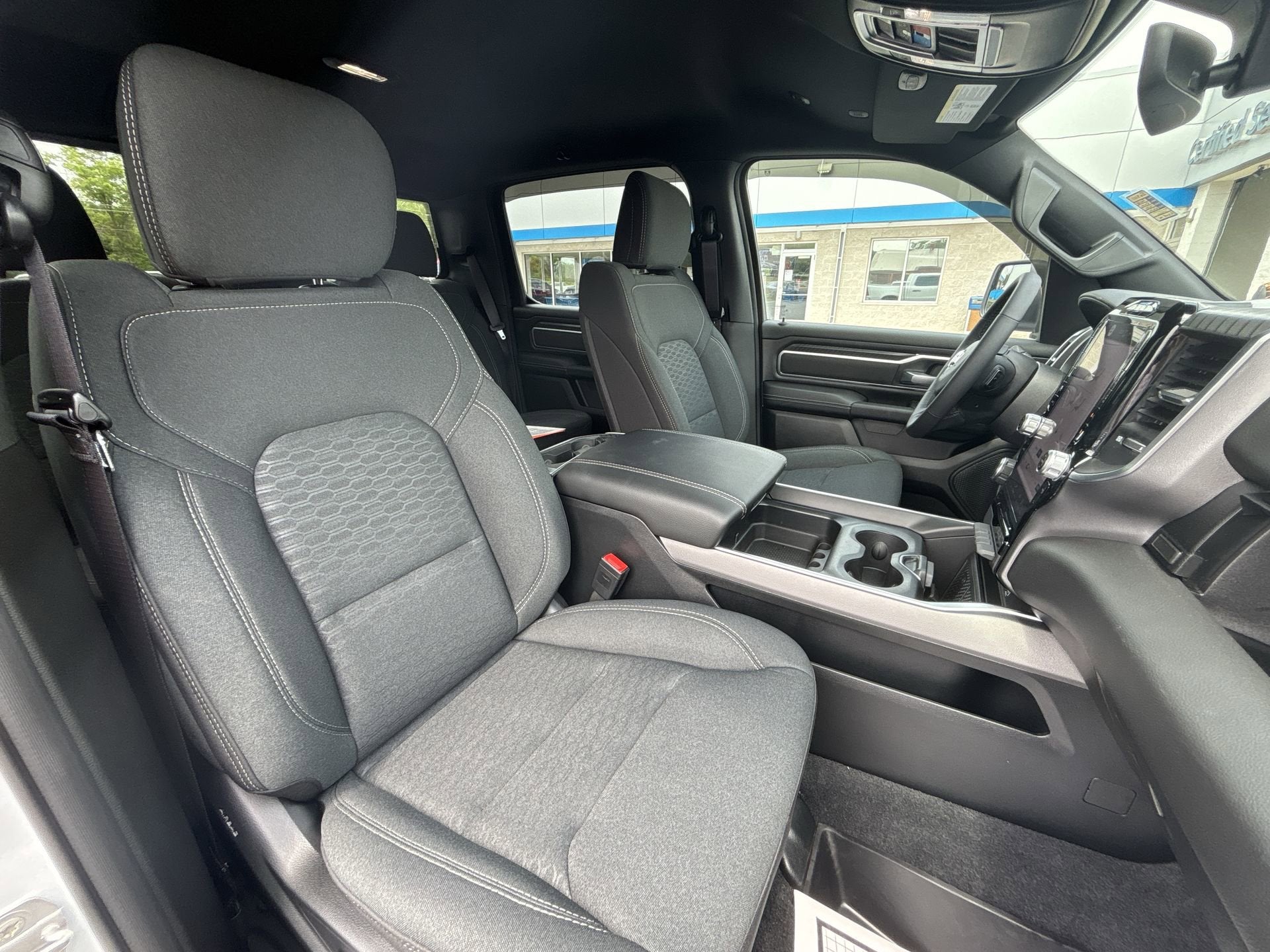 2025 RAM 1500 Big Horn Crew Cab 4x4 5'7" Box