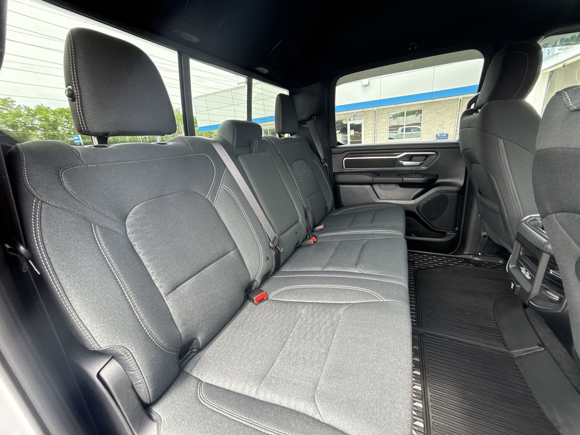 2025 RAM 1500 Big Horn Crew Cab 4x4 5'7" Box