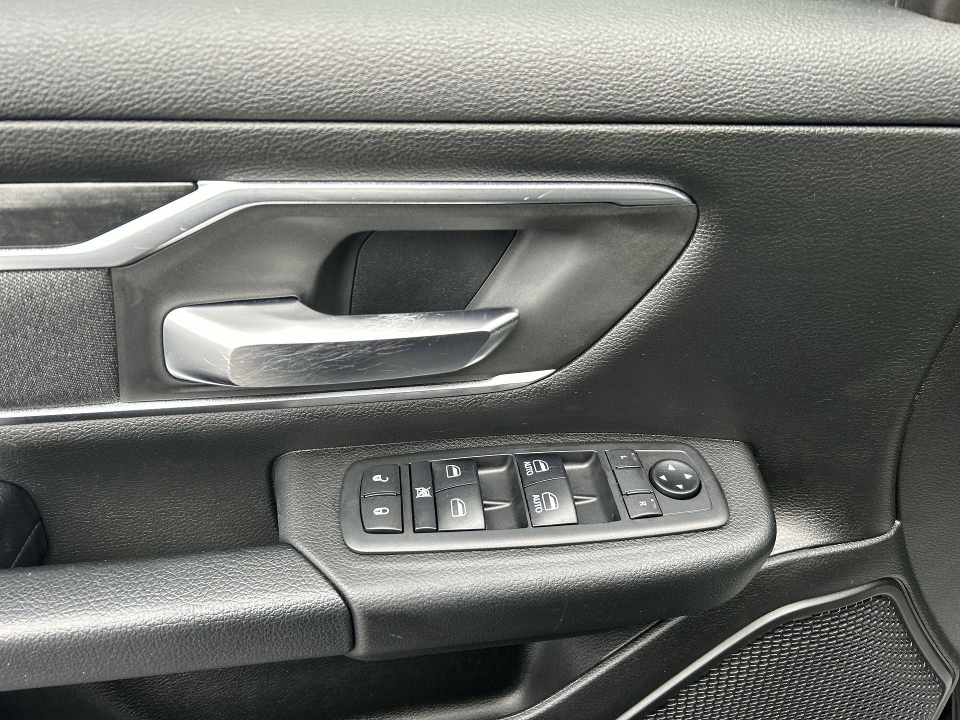 2019 RAM 1500 Big Horn/Lone Star Crew Cab 4x4 5'7" Box