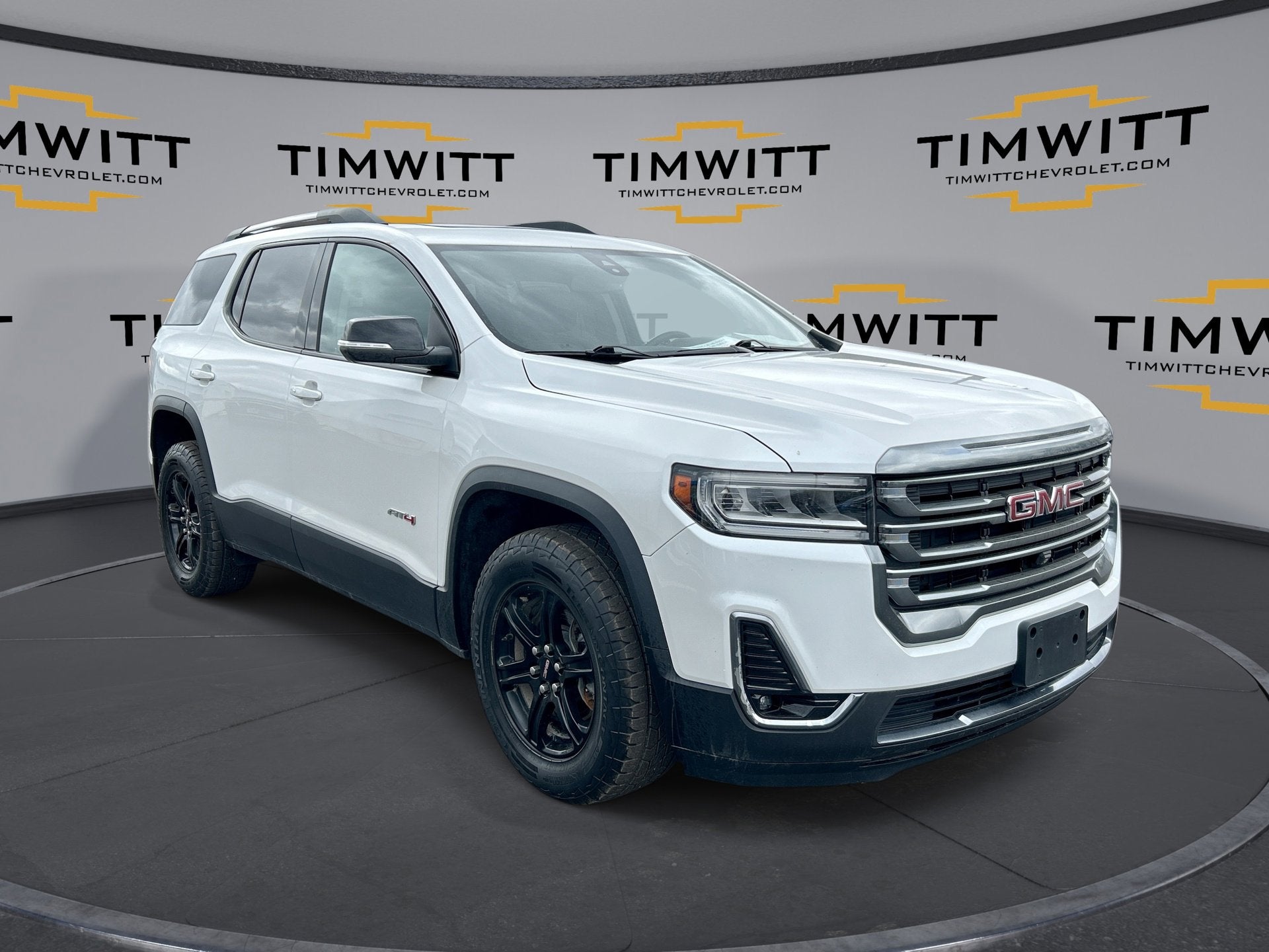 2023 GMC Acadia AT4