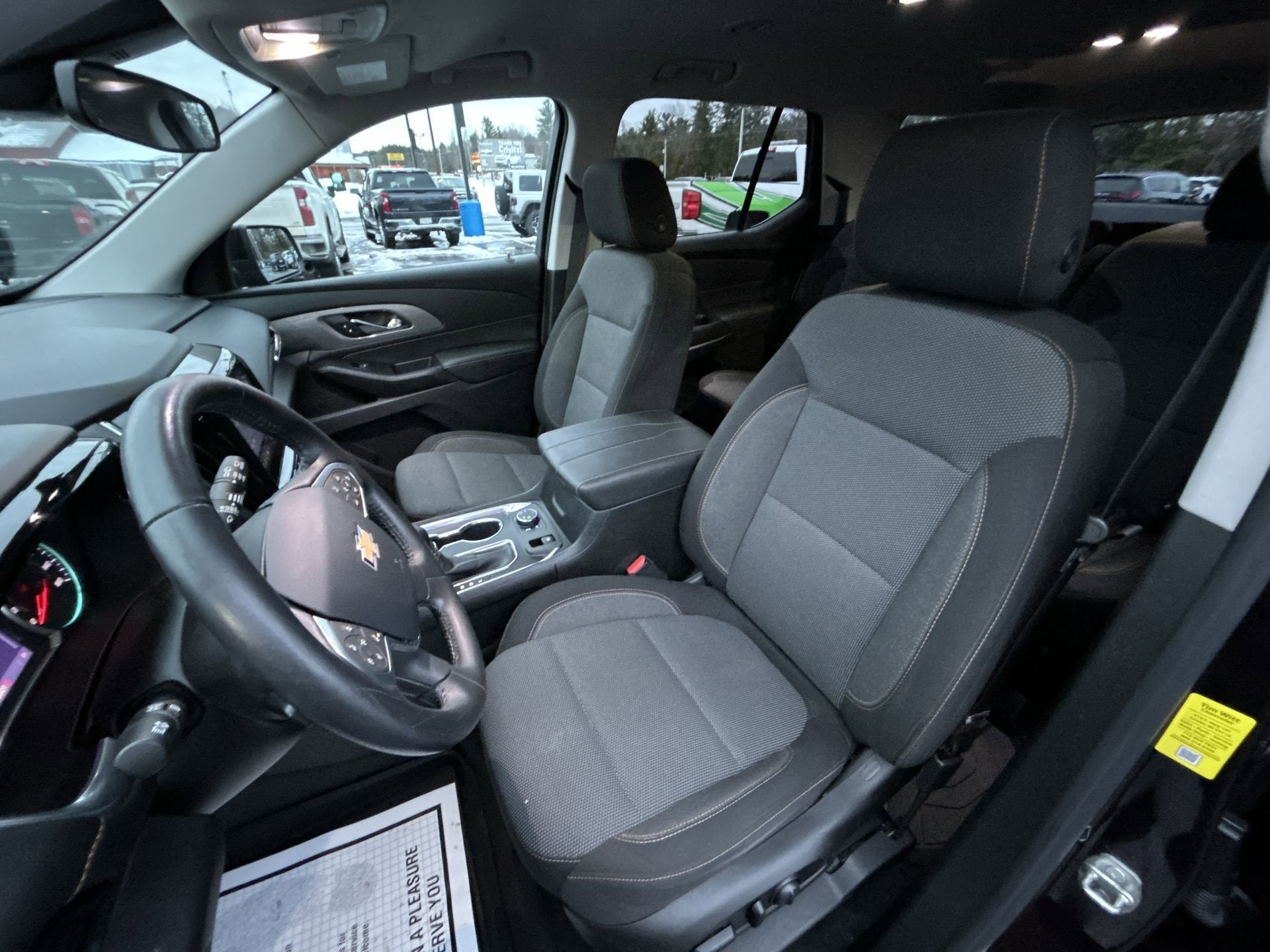 2021 Chevrolet Traverse LT Cloth