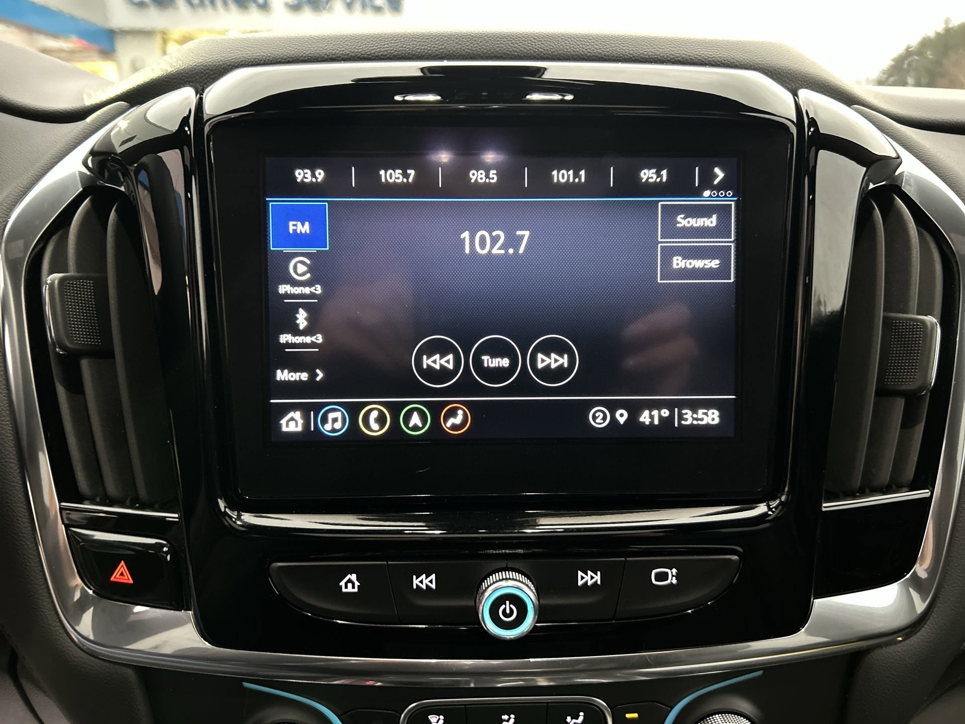 2023 Chevrolet Traverse RS