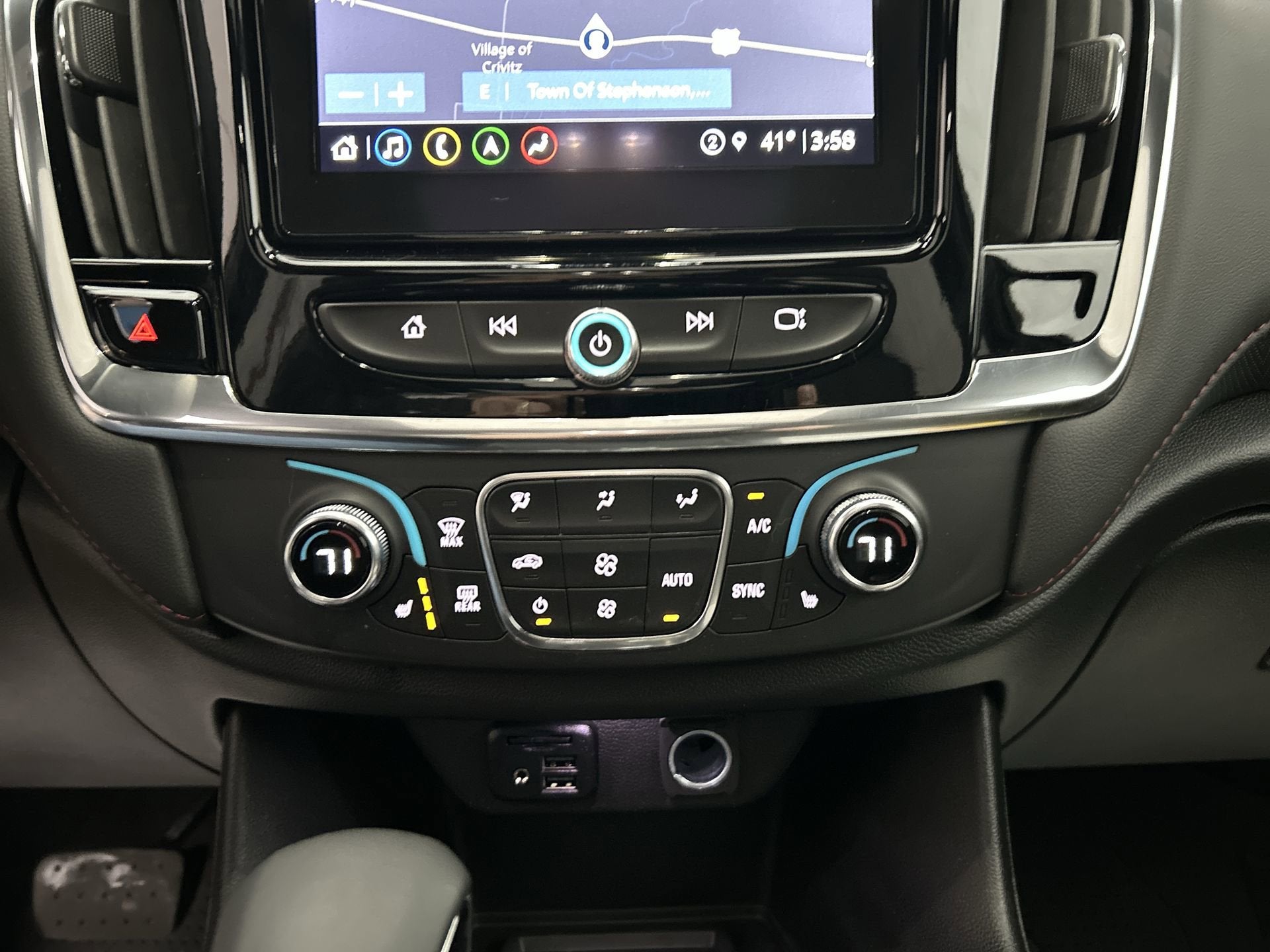 2023 Chevrolet Traverse RS