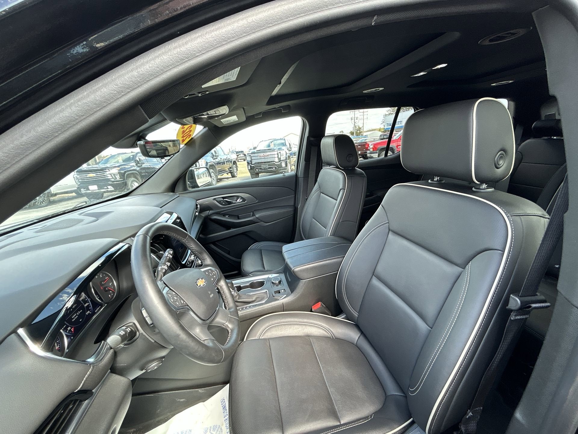 2023 Chevrolet Traverse Premier