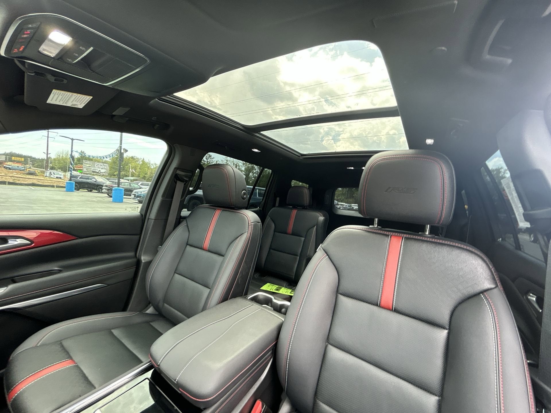 2025 Chevrolet Traverse RS