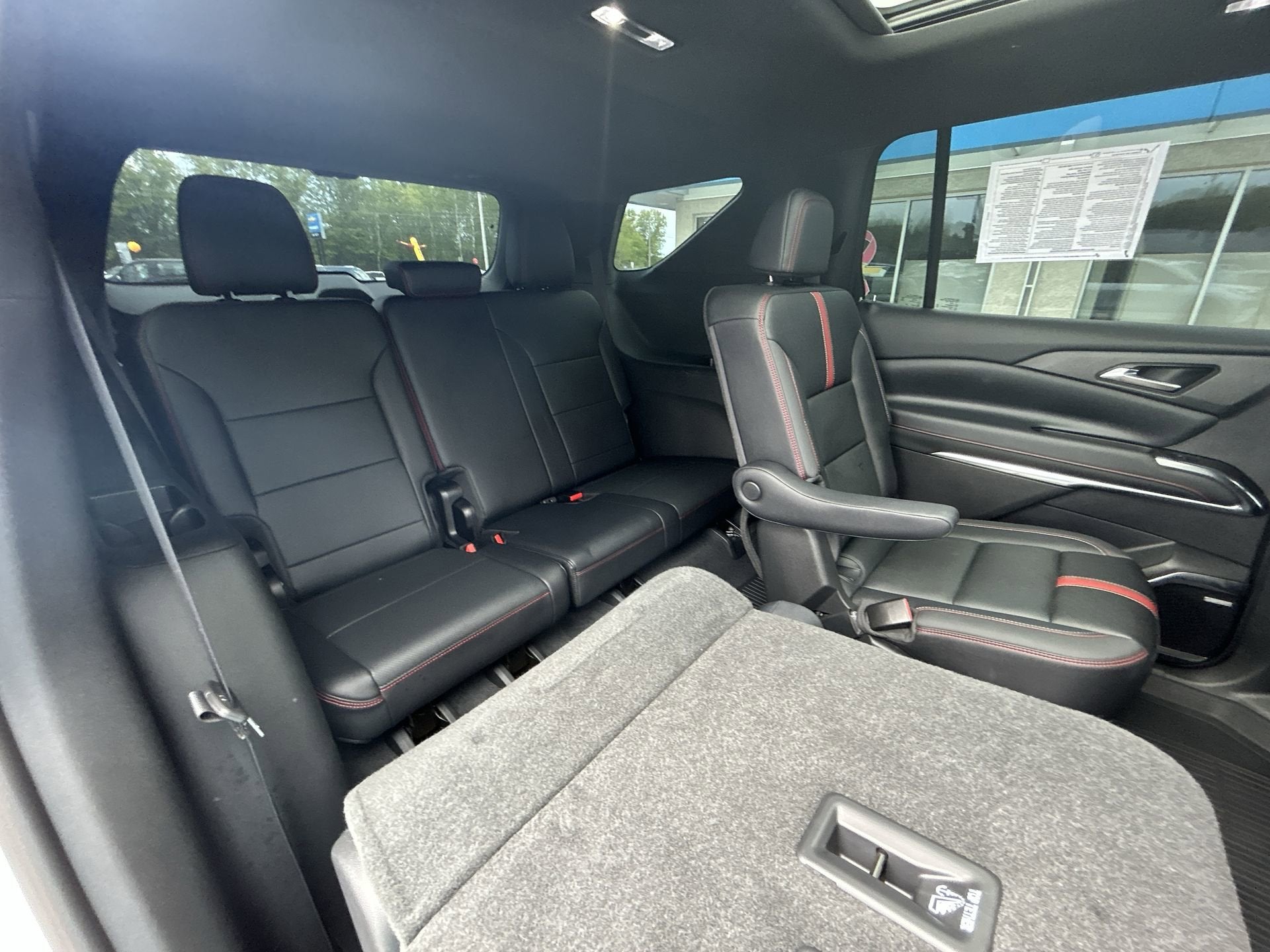 2025 Chevrolet Traverse RS