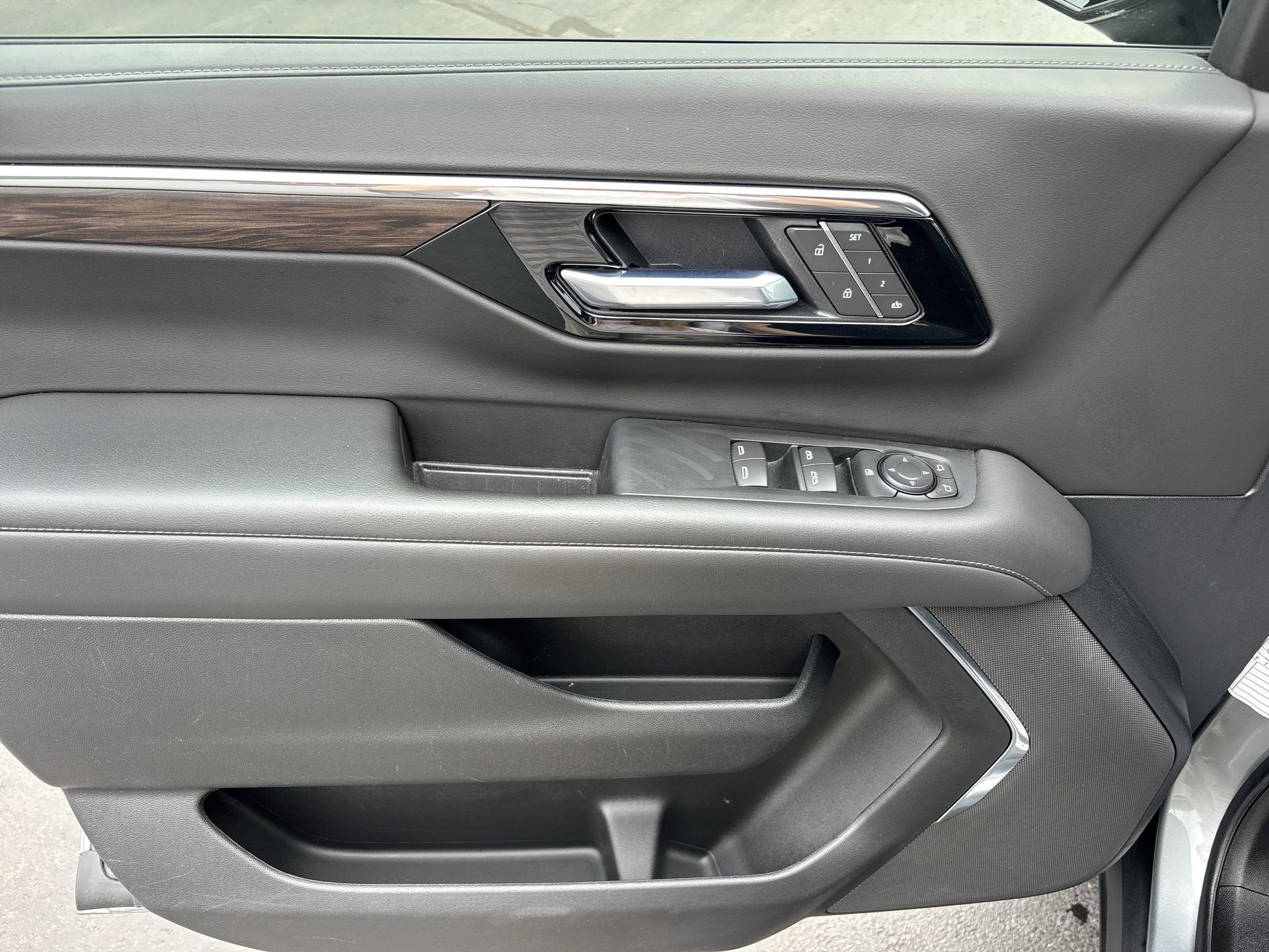 2025 Chevrolet Suburban Z71