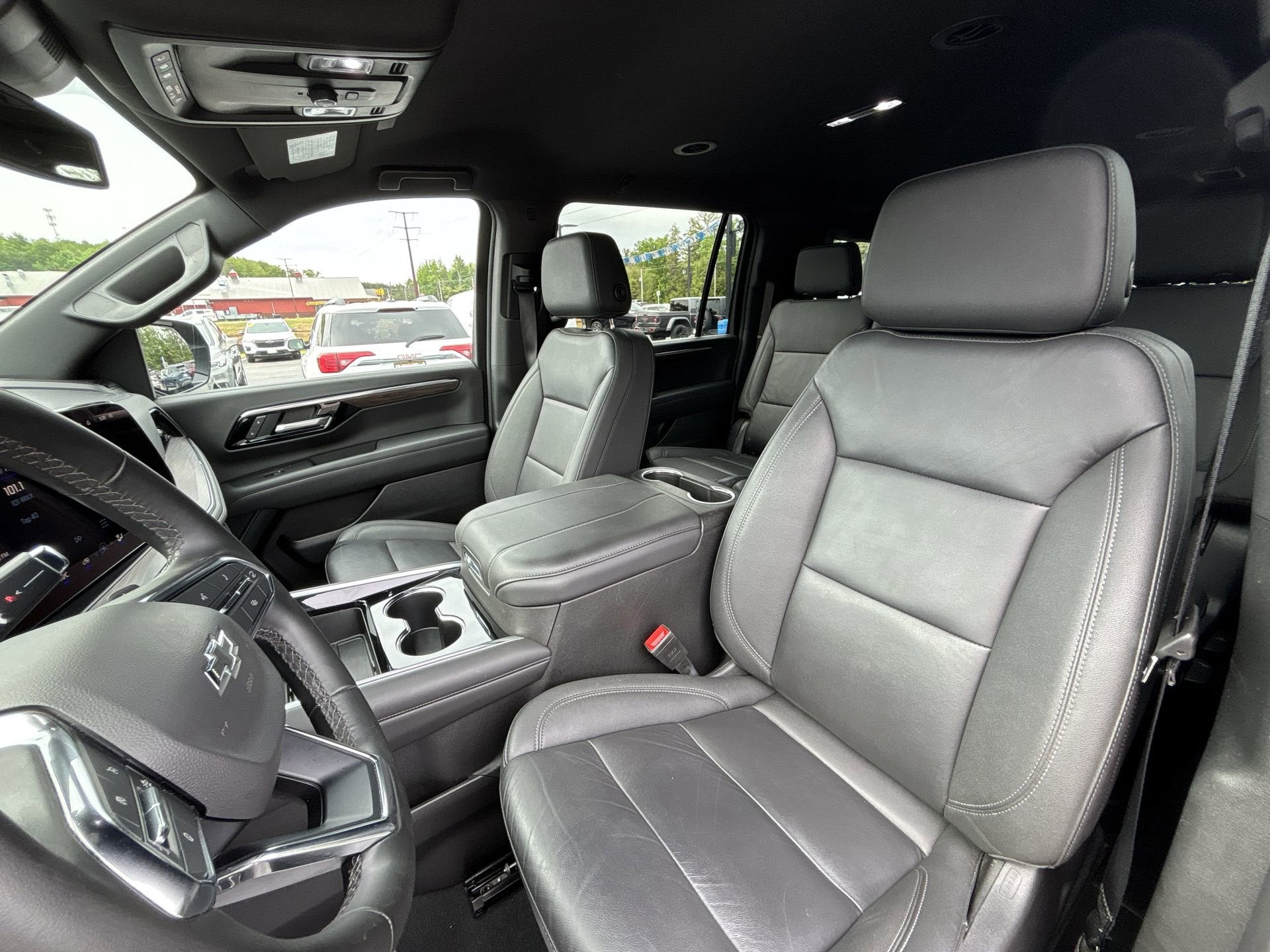 2025 Chevrolet Suburban Z71