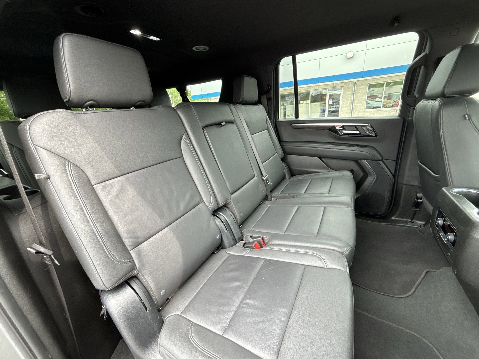 2025 Chevrolet Suburban Z71