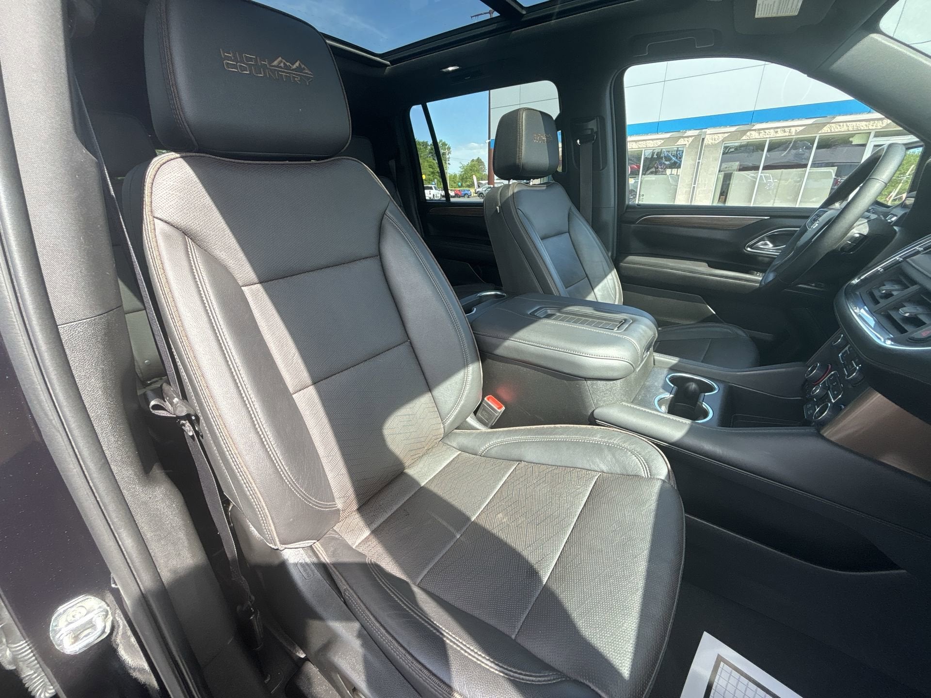 2023 Chevrolet Suburban High Country