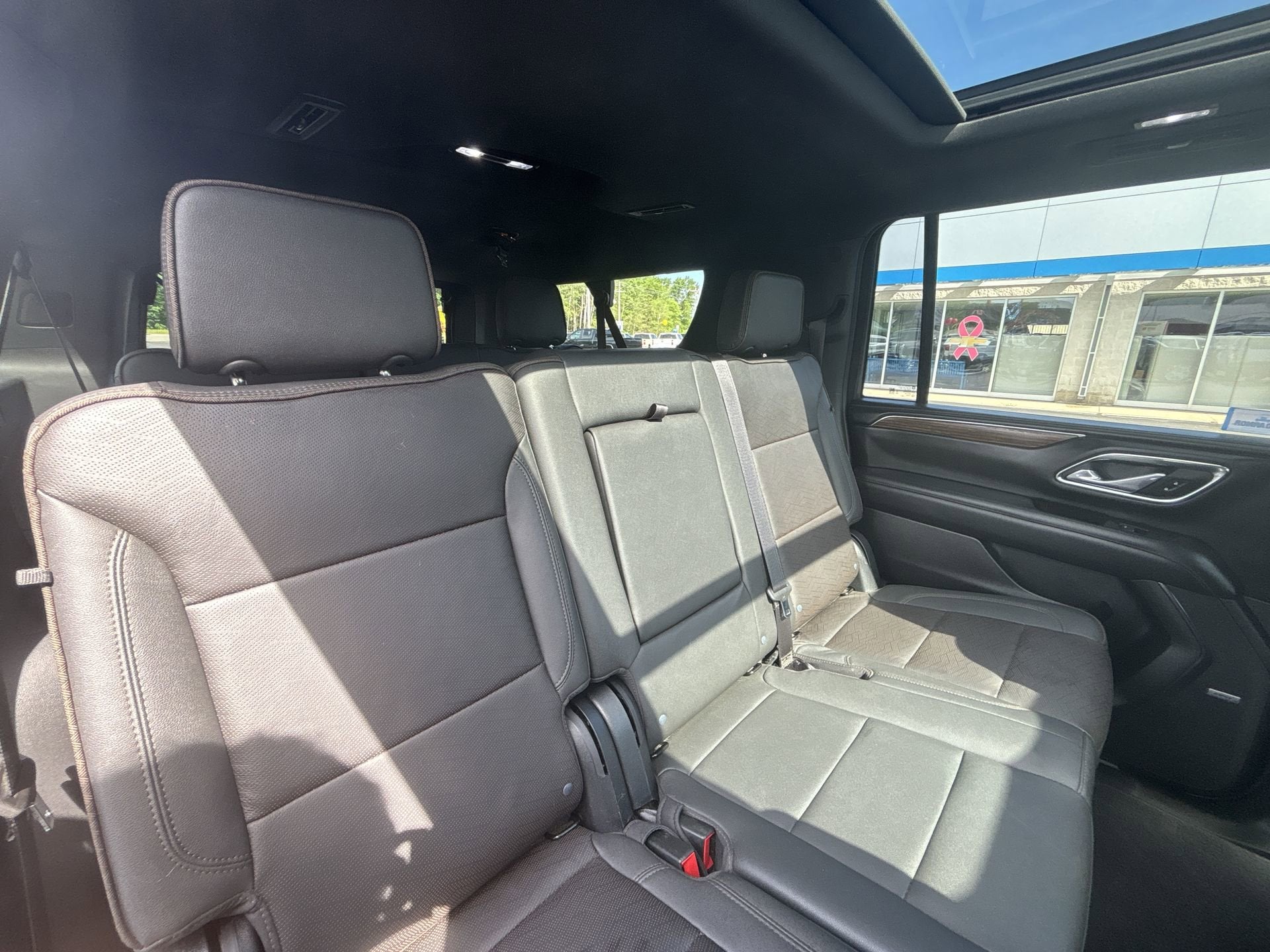 2023 Chevrolet Suburban High Country
