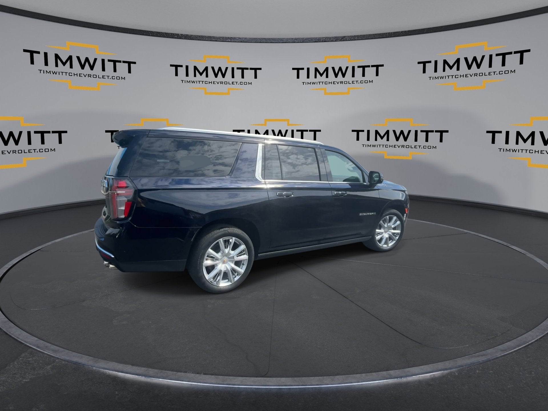 2023 Chevrolet Suburban High Country