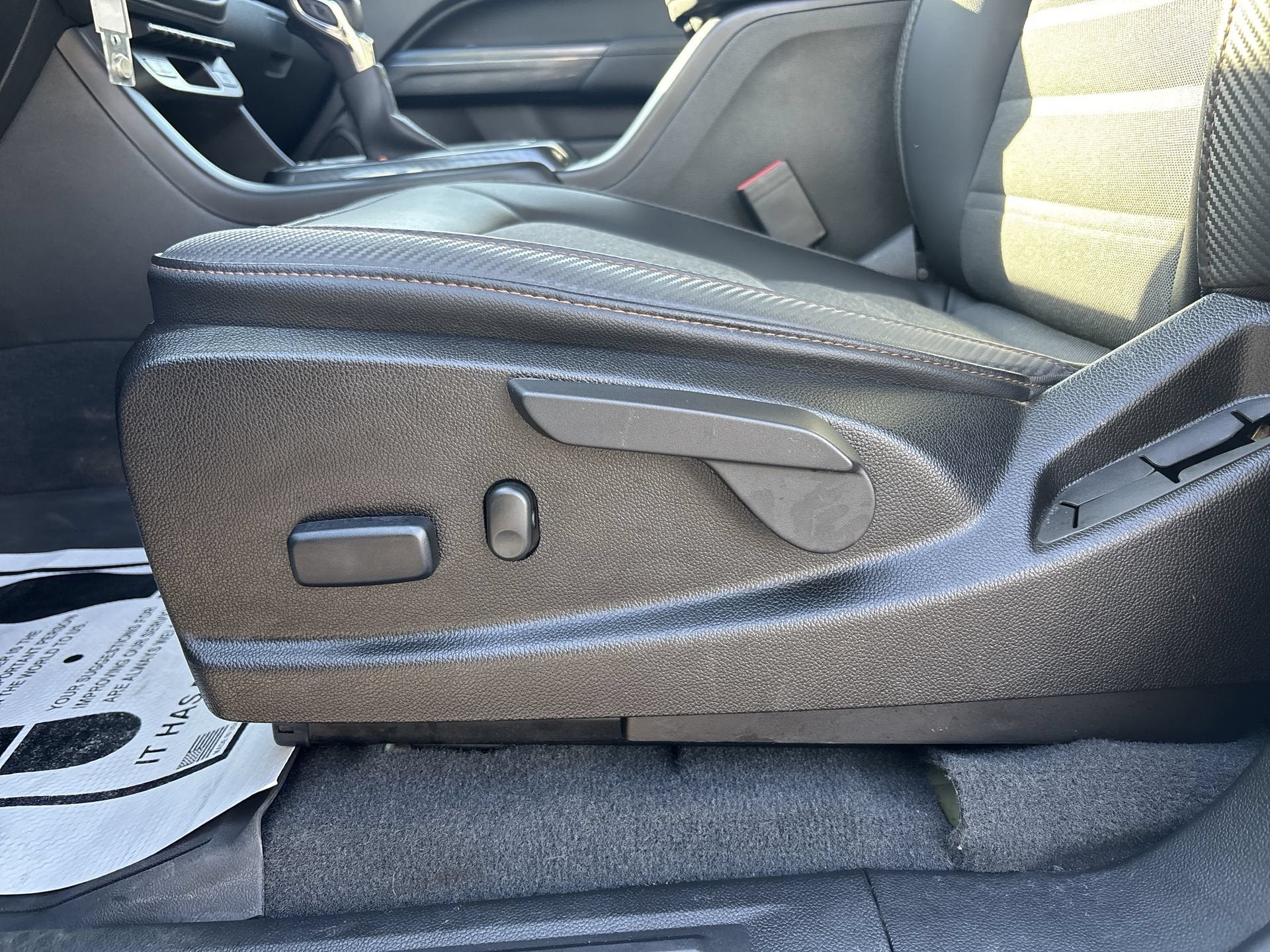 2022 GMC Canyon 4WD AT4 w/Cloth