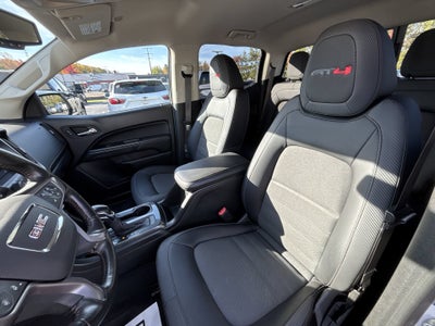 2022 GMC Canyon 4WD AT4 w/Cloth