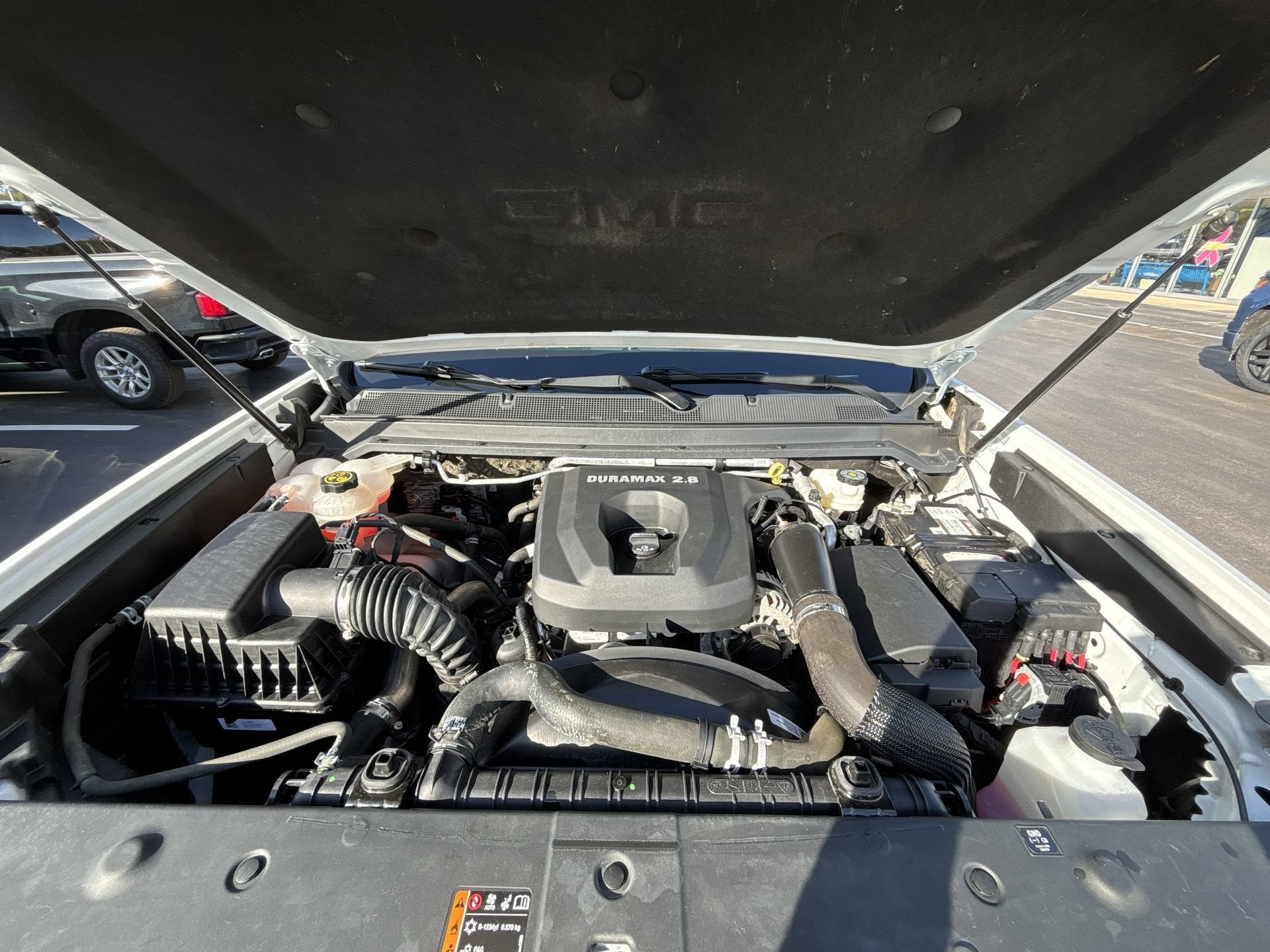 2022 GMC Canyon 4WD AT4 w/Cloth