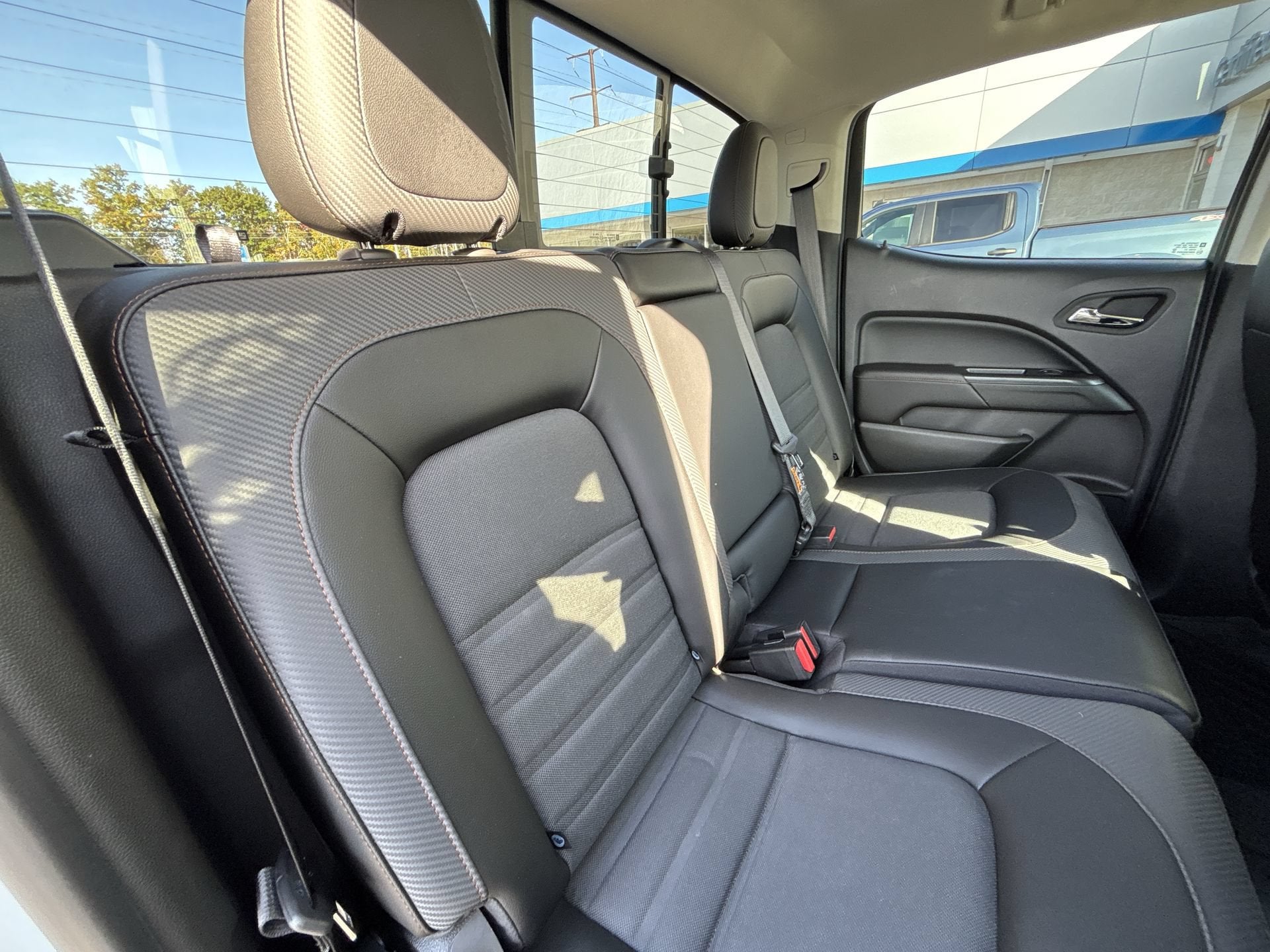 2022 GMC Canyon 4WD AT4 w/Cloth