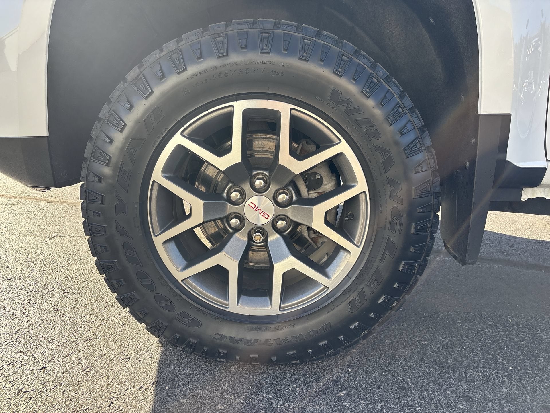 2022 GMC Canyon 4WD AT4 w/Cloth