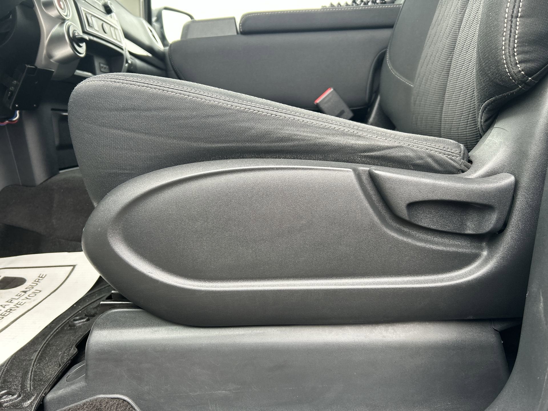 2019 Nissan TITAN SV