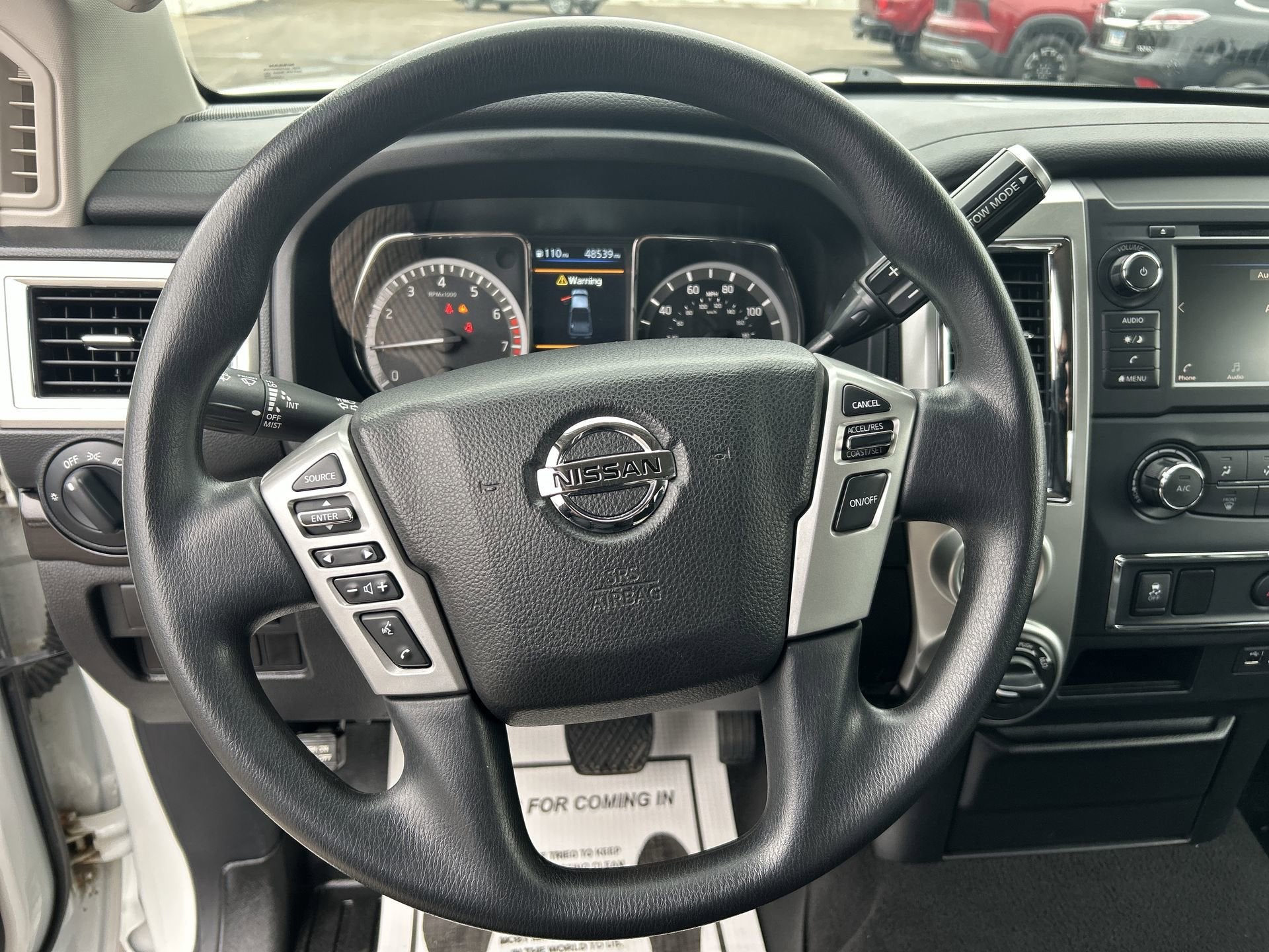 2019 Nissan TITAN SV