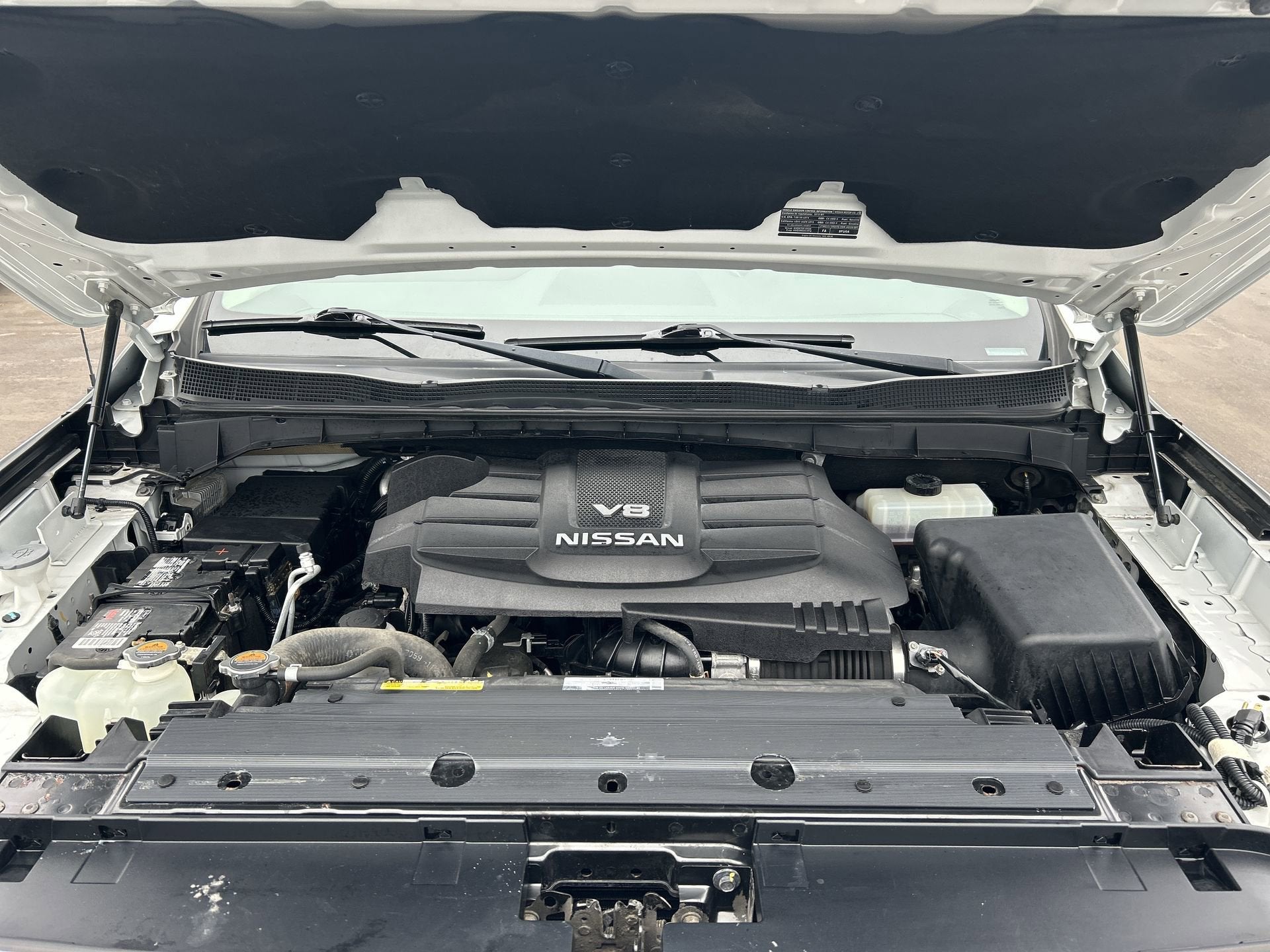 2019 Nissan TITAN SV