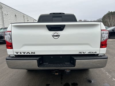 2019 Nissan TITAN SV