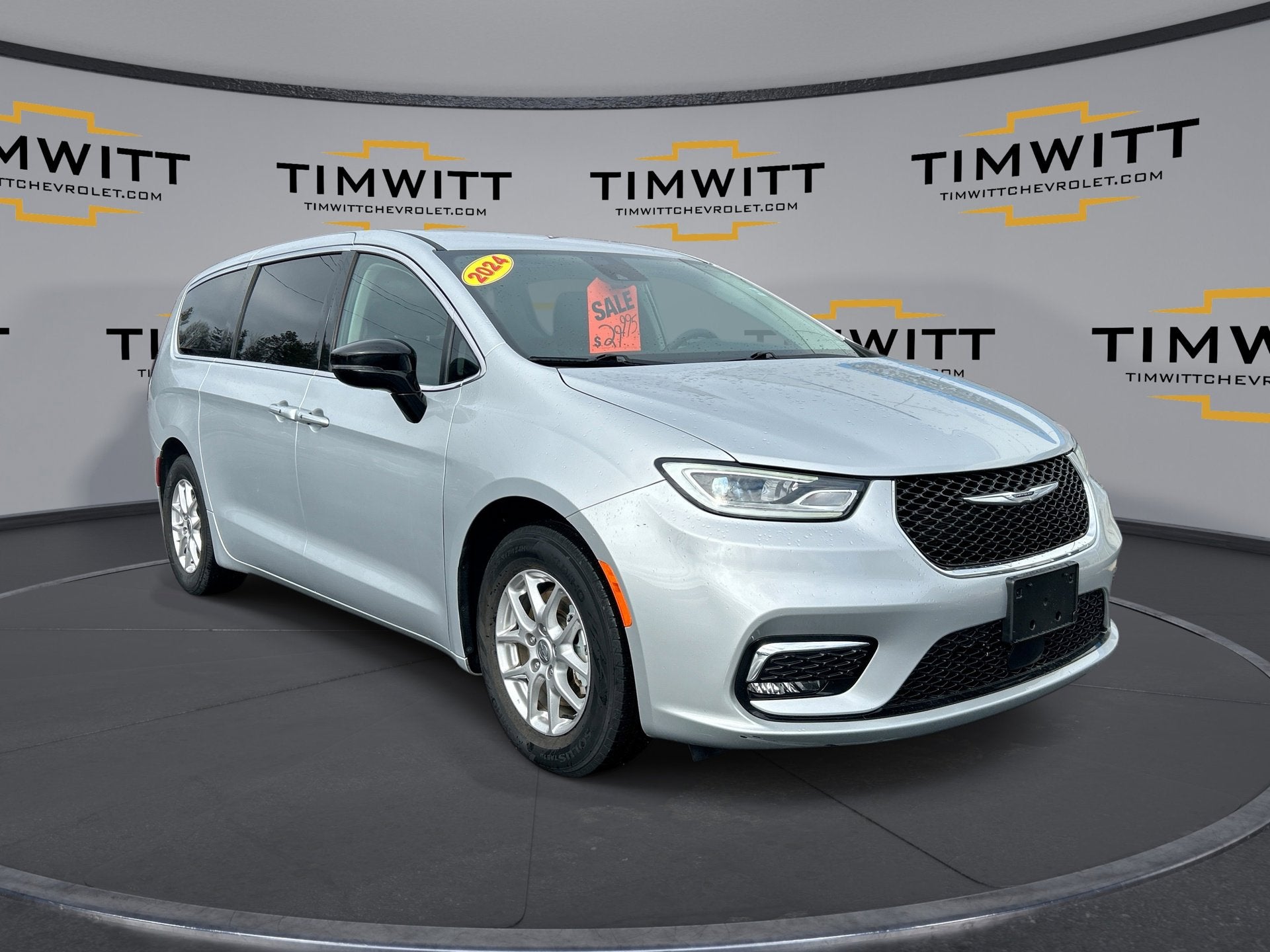 2024 Chrysler Pacifica Touring L