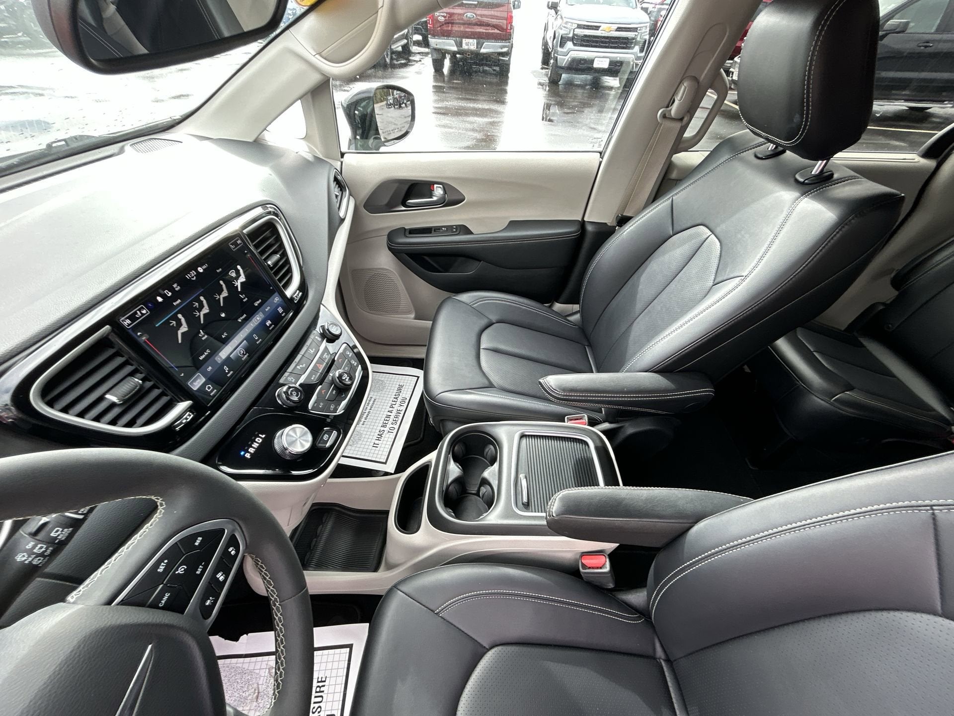 2024 Chrysler Pacifica Touring L