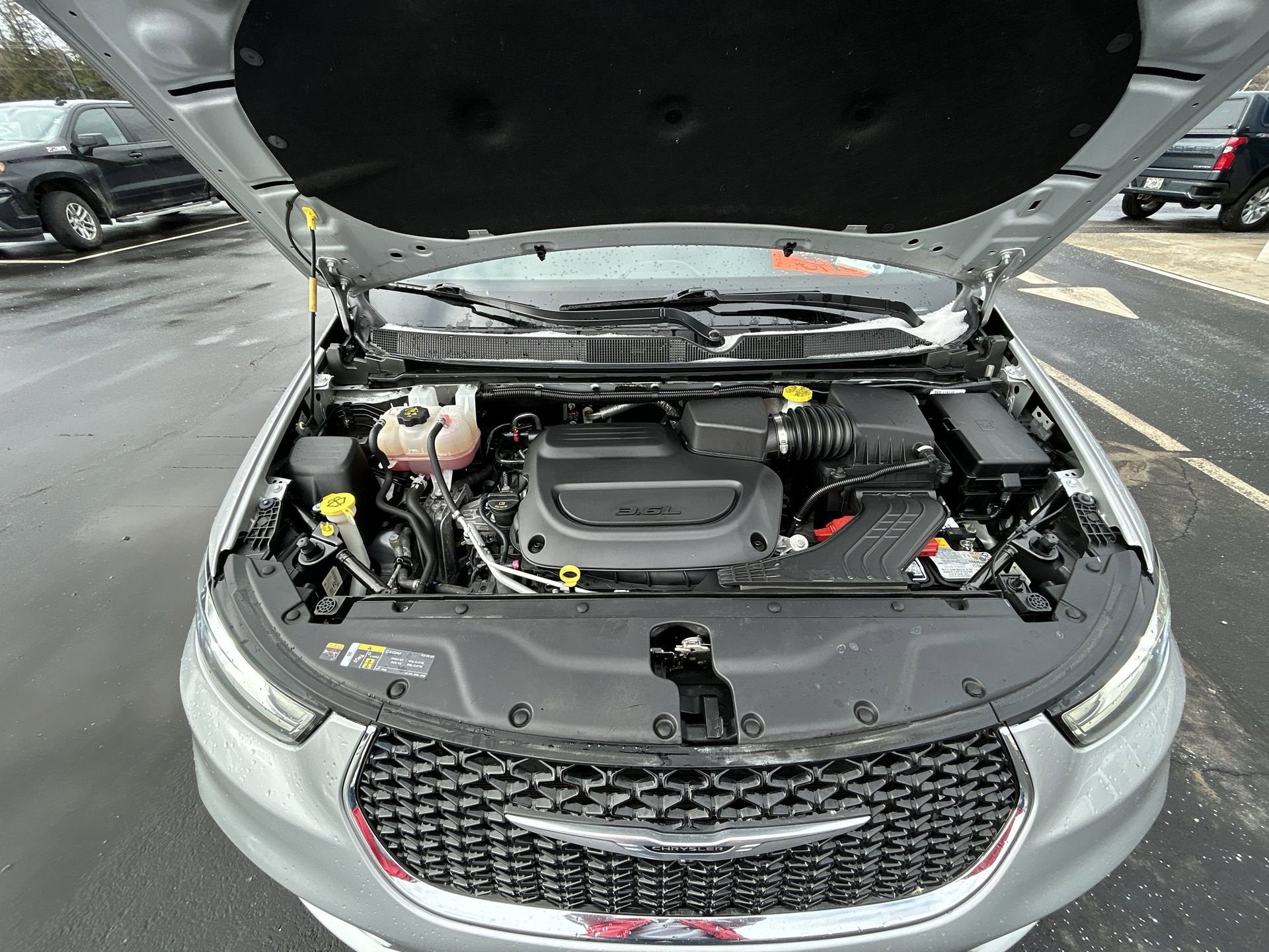 2024 Chrysler Pacifica Touring L