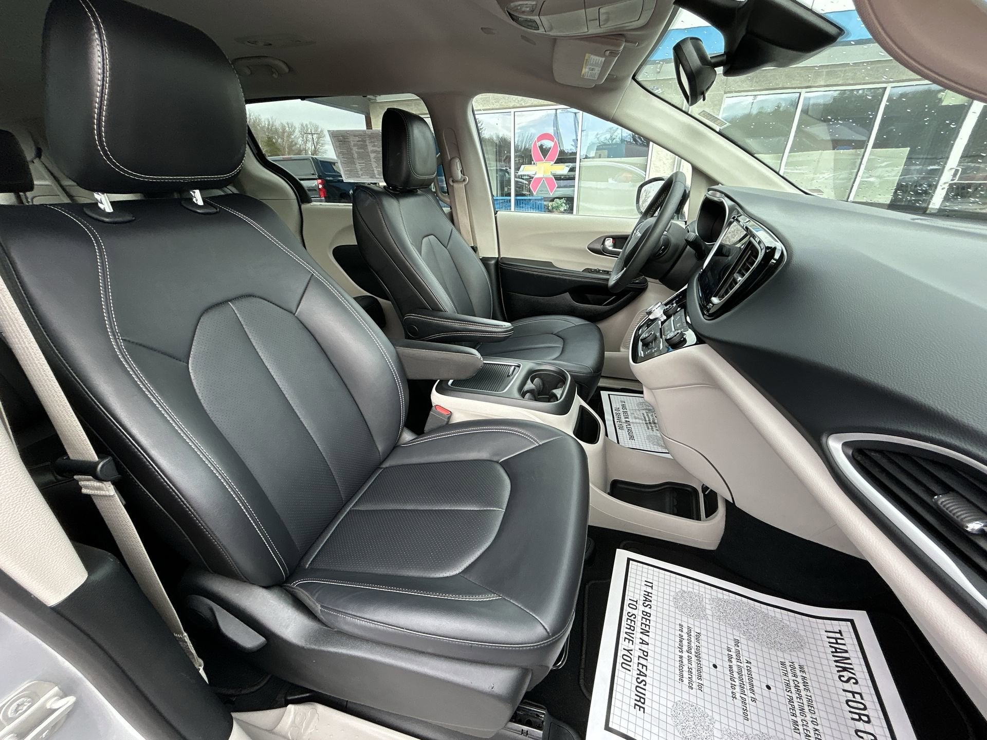 2024 Chrysler Pacifica Touring L