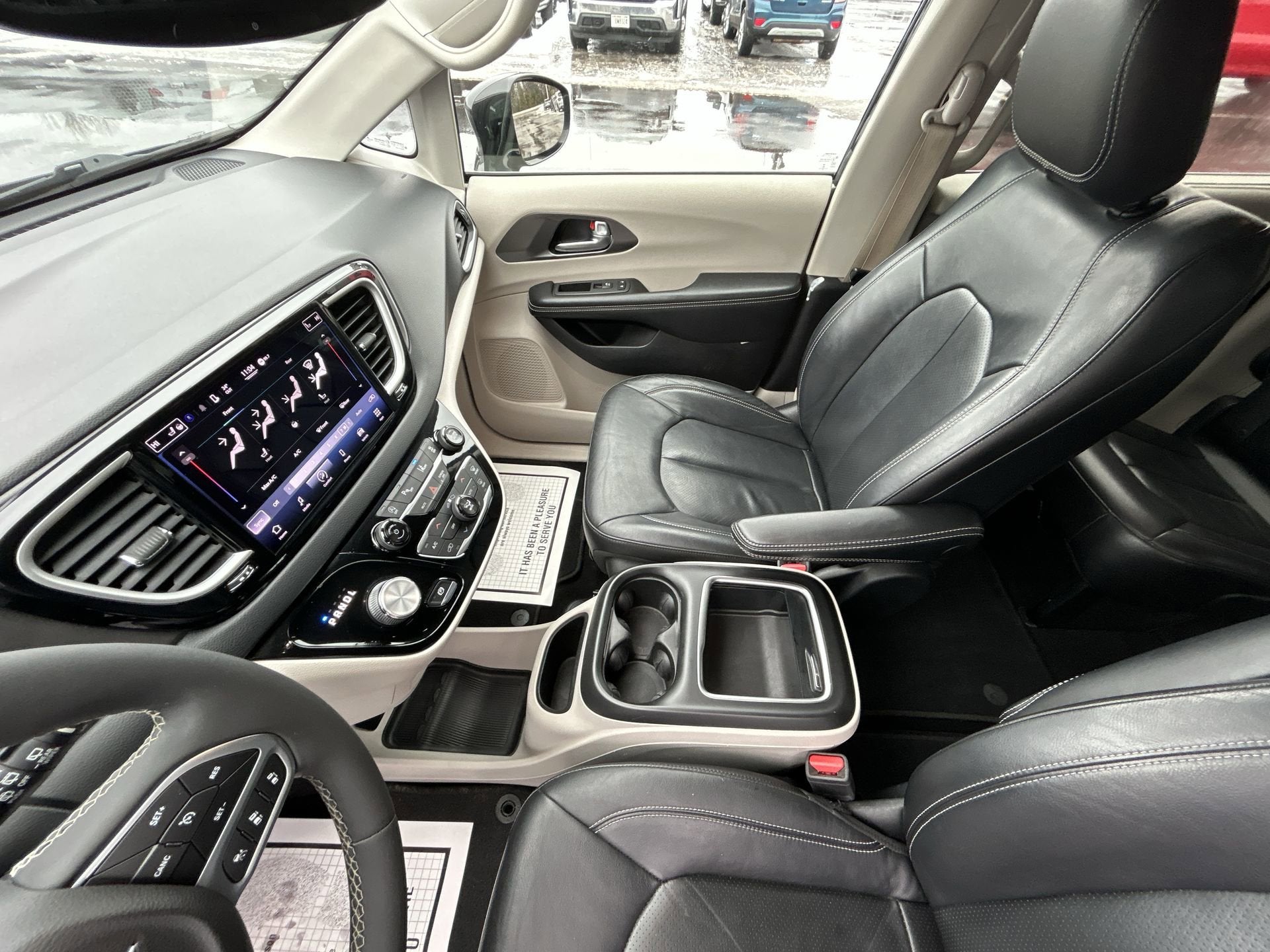 2022 Chrysler Pacifica Touring L