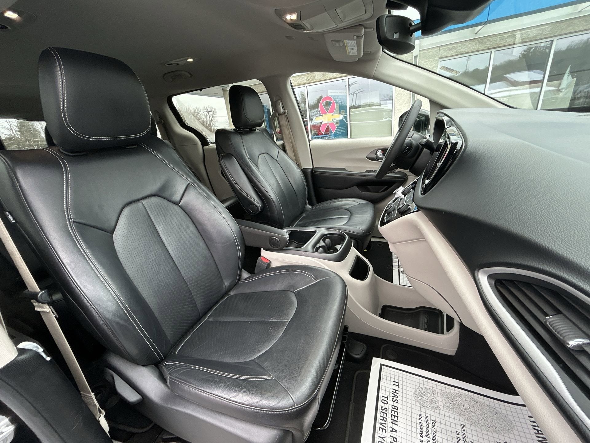 2022 Chrysler Pacifica Touring L