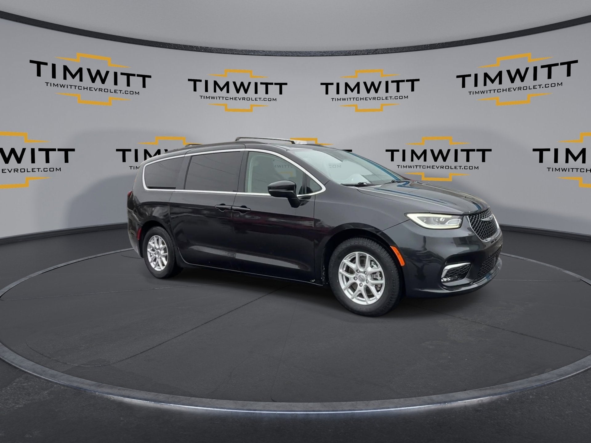 2022 Chrysler Pacifica Touring L