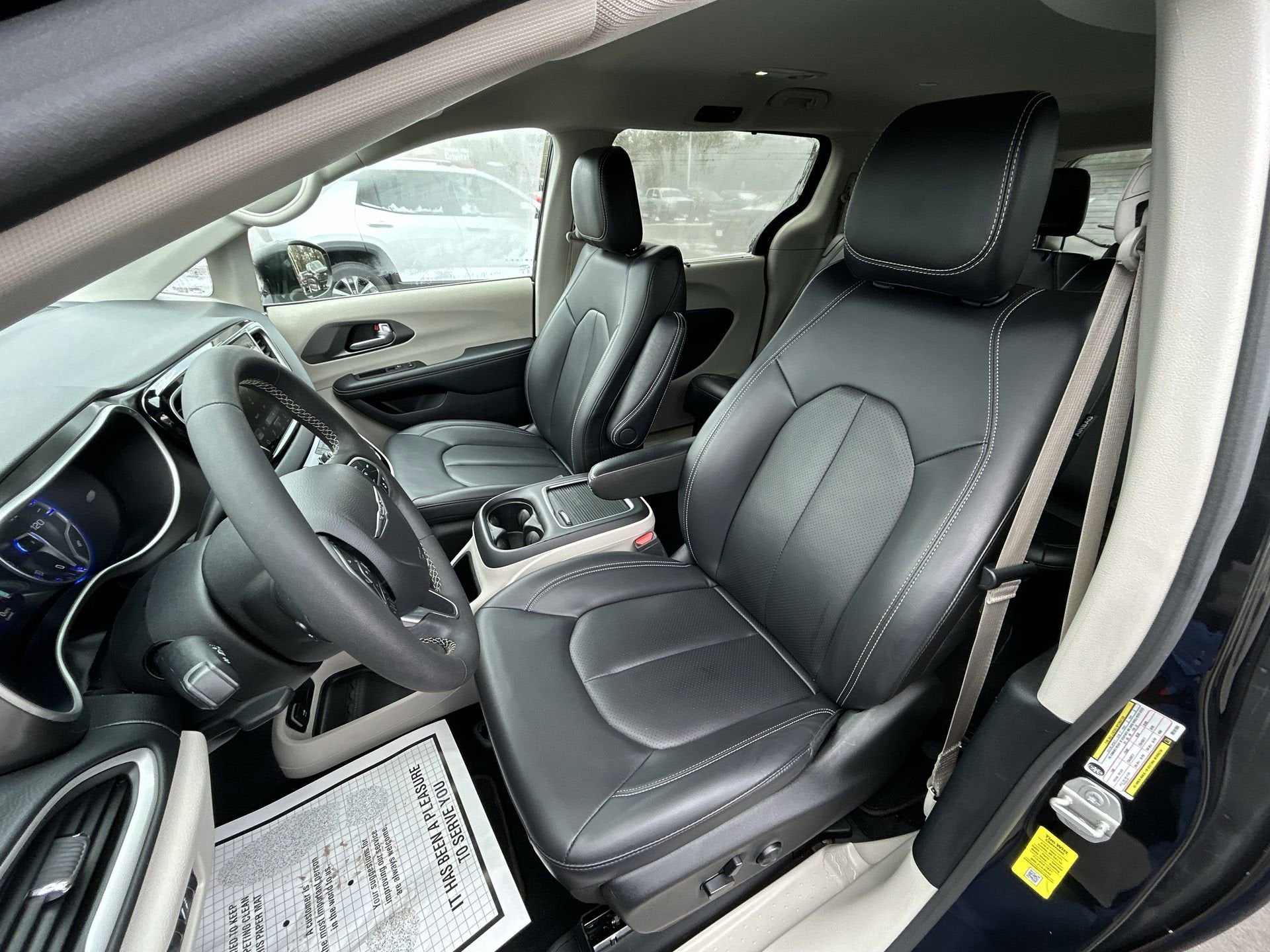 2024 Chrysler Pacifica Touring L