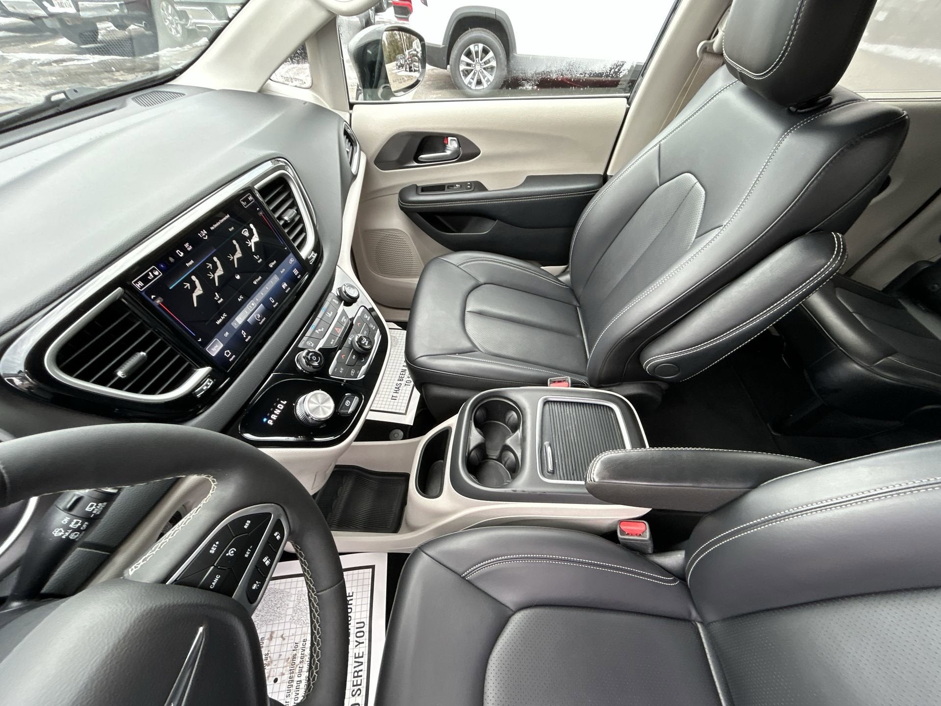 2024 Chrysler Pacifica Touring L