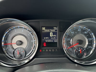 2016 Chrysler Town & Country Touring-L Anniversary Edition