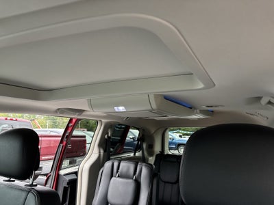 2016 Chrysler Town & Country Touring-L Anniversary Edition