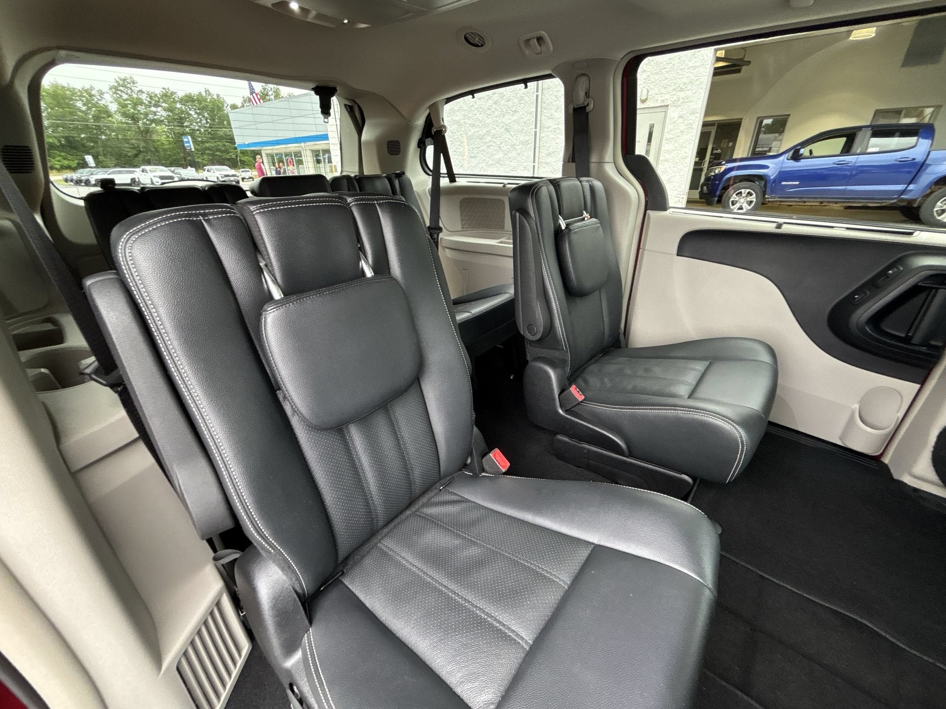 2016 Chrysler Town & Country Touring-L Anniversary Edition