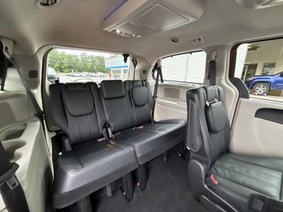 2016 Chrysler Town & Country Touring-L Anniversary Edition