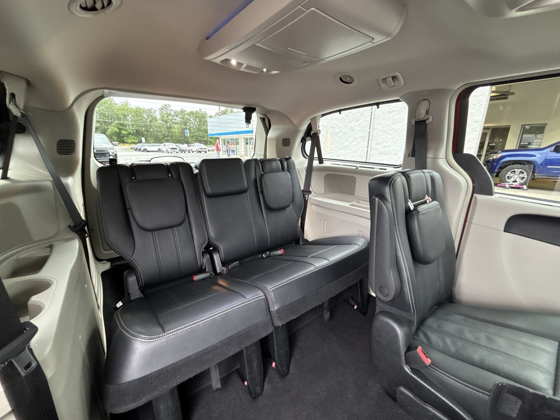 2016 Chrysler Town & Country Touring-L Anniversary Edition