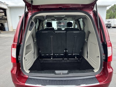 2016 Chrysler Town & Country Touring-L Anniversary Edition