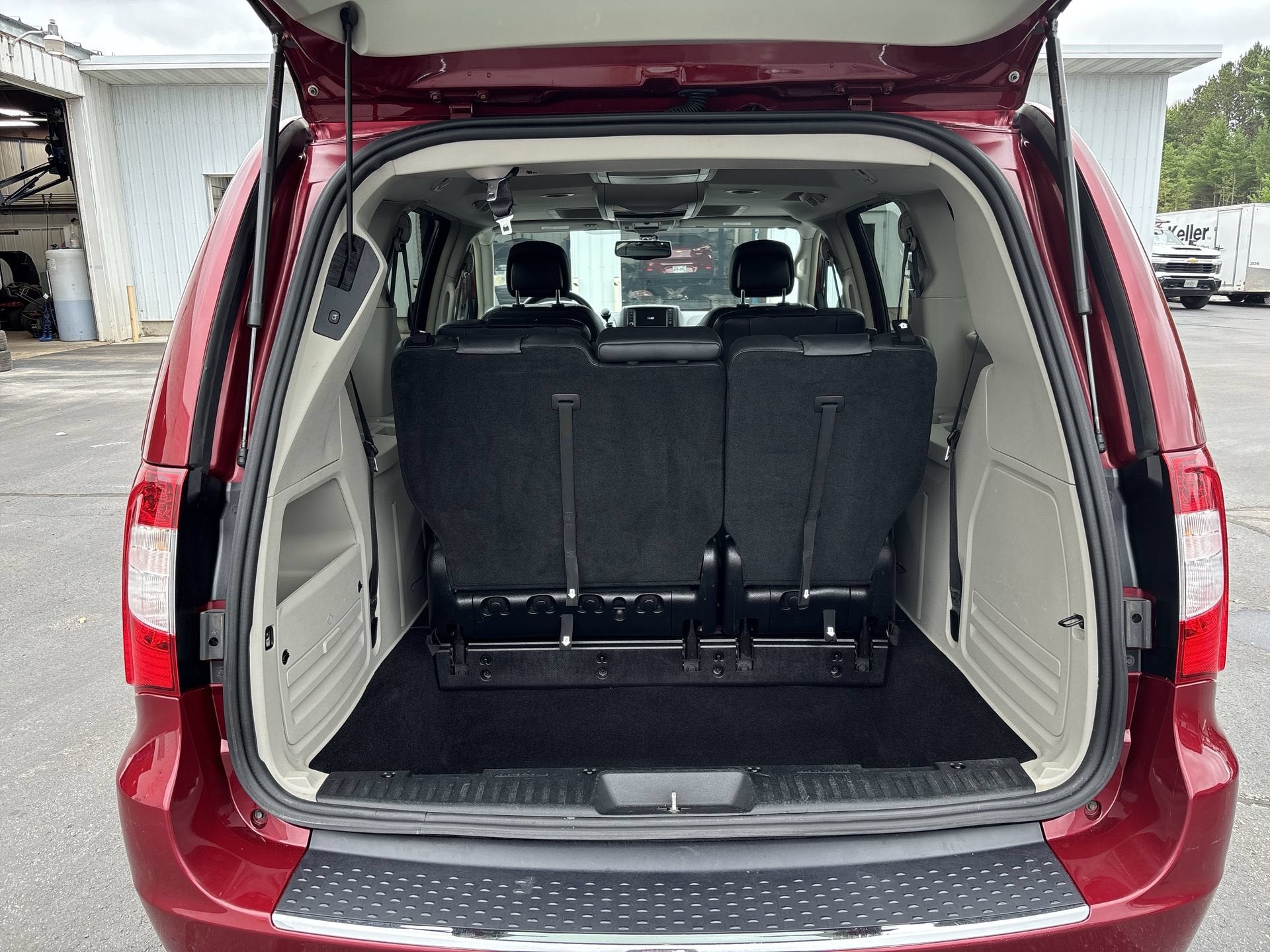 2016 Chrysler Town & Country Touring-L Anniversary Edition