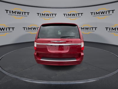 2016 Chrysler Town & Country Touring-L Anniversary Edition