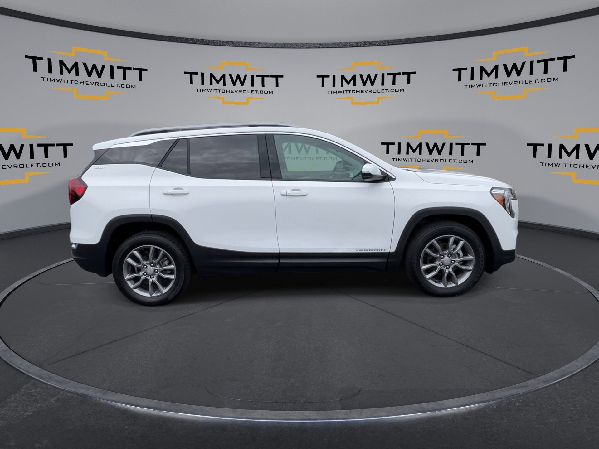 2024 GMC Terrain SLT