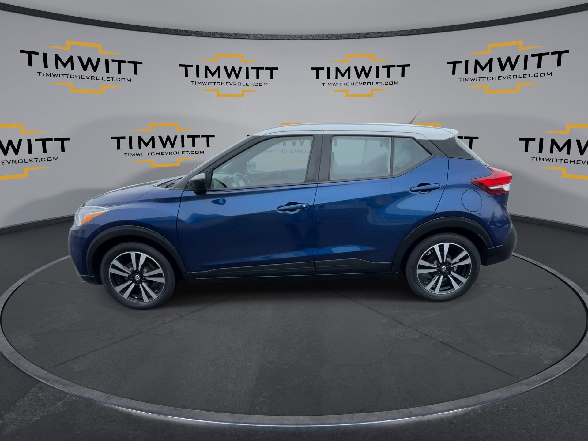 2019 Nissan Kicks S