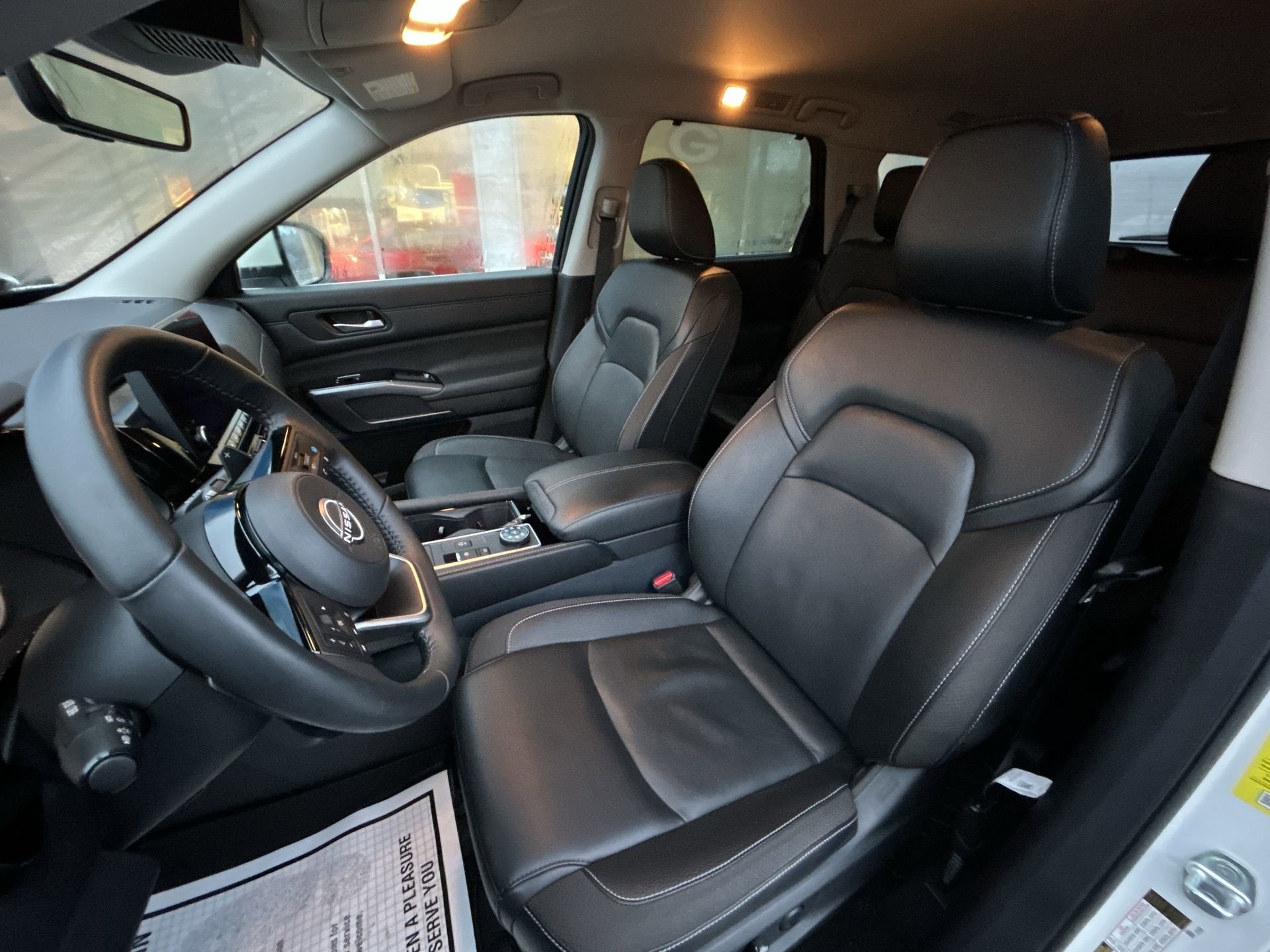 2023 Nissan Pathfinder SL 4WD