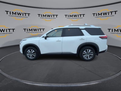2023 Nissan Pathfinder SL 4WD